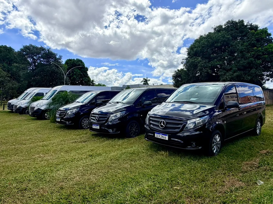 ST Executive executive van in Brasília